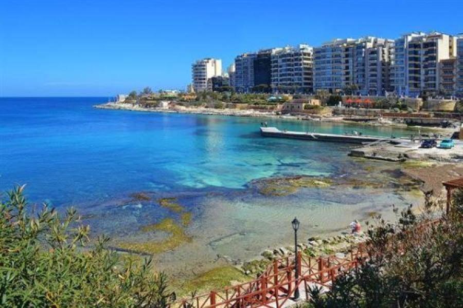 Seaview Location In Appartamento